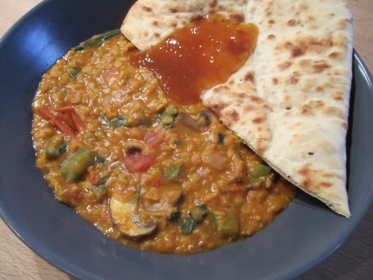 Tomato and Lentil Dhal Curry with naan bread & mango chutney