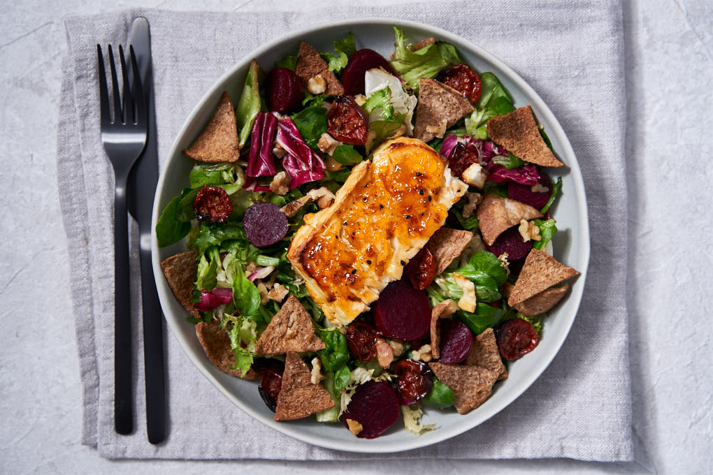 Baked Feta and Mango Chutney Salad recipe | HotCooking