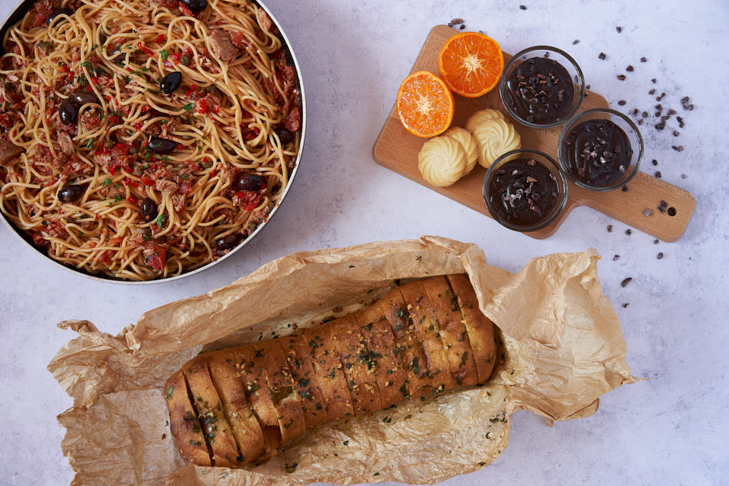 Jamie Oliver's 30 Minute Meals: Spaghetti Alla Puttanesca recipe