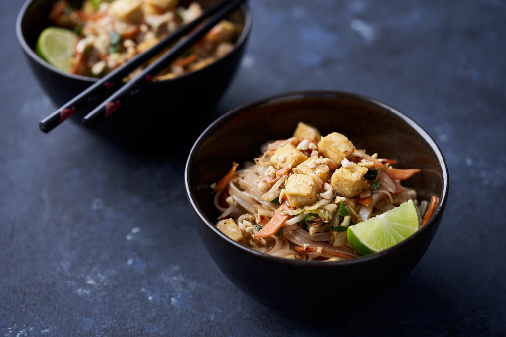 Pad Thai with Salt and Pepper Tofu recipe | HotCooking