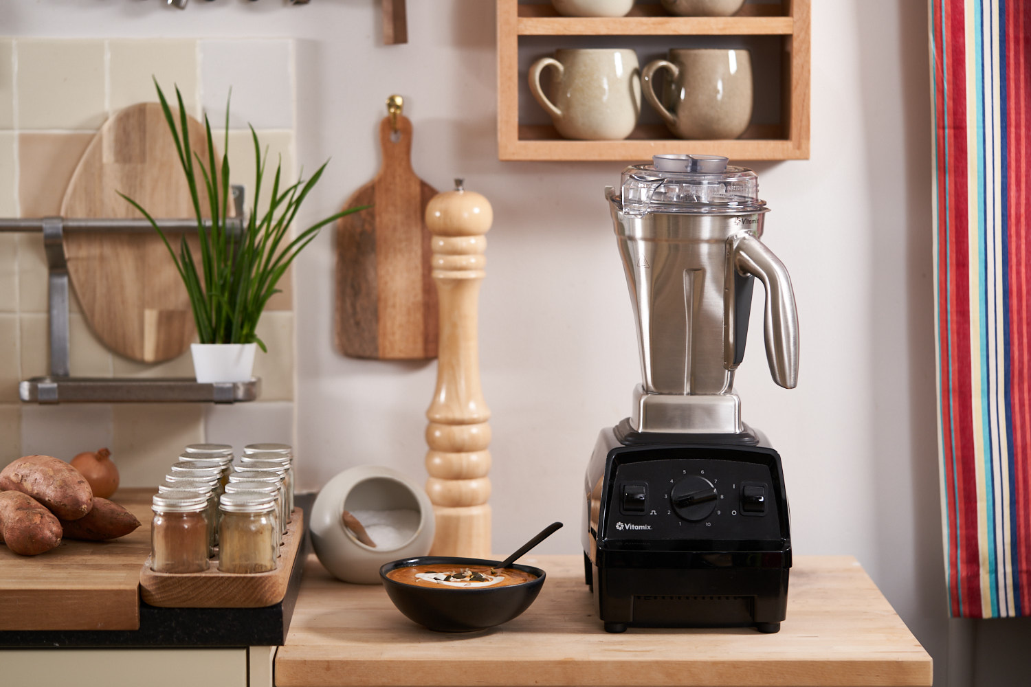 Vitamix stainless steel container on a Vitamix E310